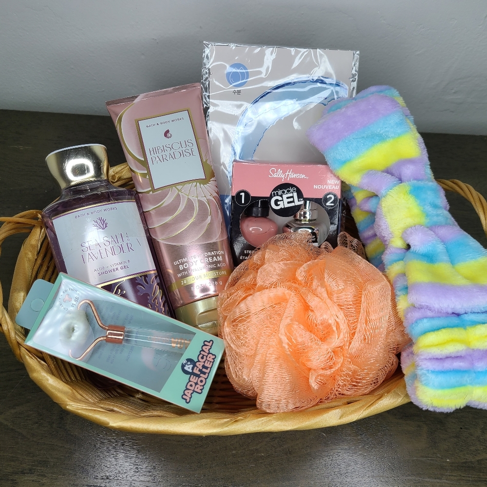 Product combooo does not include the basket.